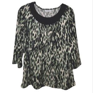 Susan Graver Green & Black Leopard Print Blouse